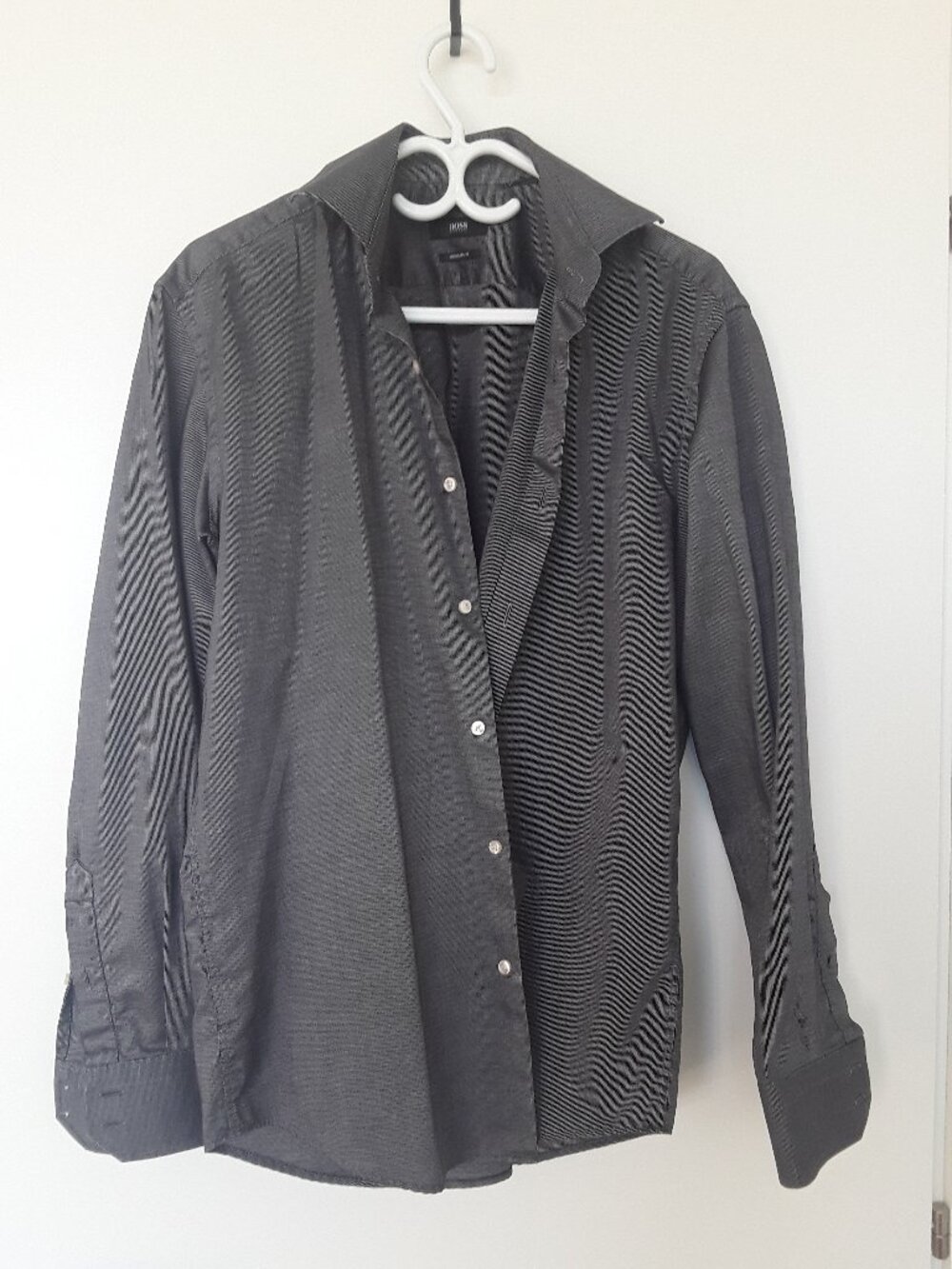 Hugo Boss Regular Fit Dress Shirt – Grey Check – Men’s – 55–57 cm Pit to Pit